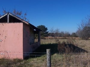 Concessions / Projector house(?) in the distance.