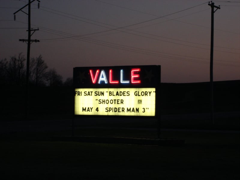 Valle Drive-In sign