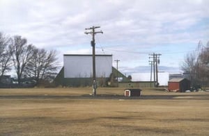 distant shot of Alfresco lot + its screen tower