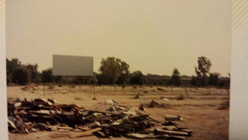 Screen # 2 with debris in the foreground.