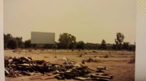 Screen # 2 with debris in the foreground.