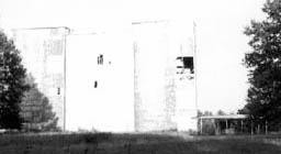 black and white shot of screen tower + ticket booth(from cinematour.com)