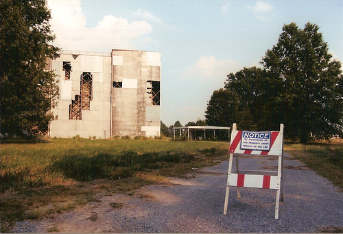 another angle from behind the screen tower.such a far cry from it's former glory.