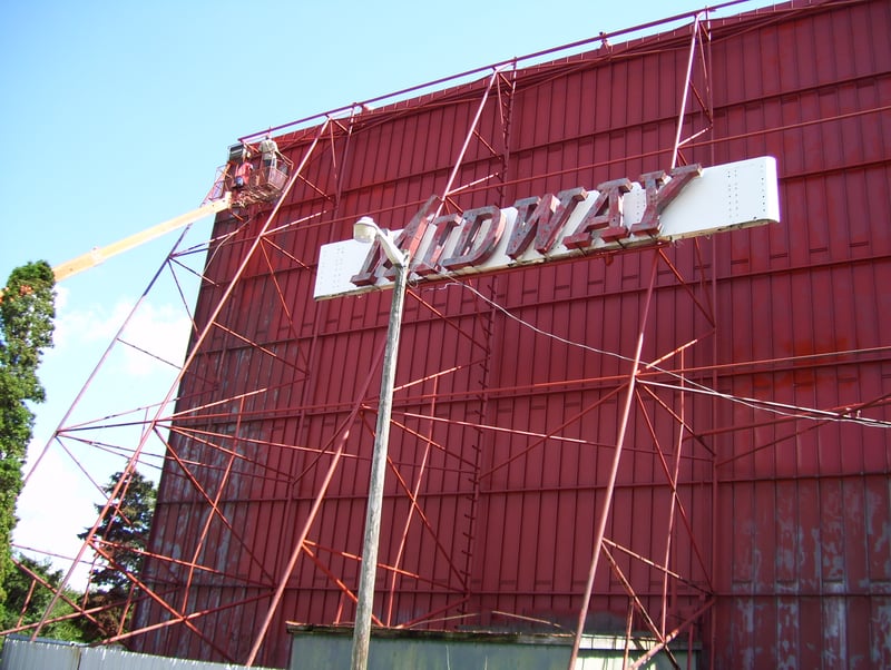 Screen tower restoration of the Midway Drive-In located in Dixon Illinois. Taken August 2007. Drive-In owners Mike Kerz and Mia Kerz.