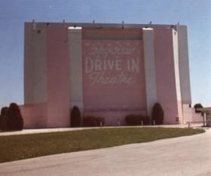 1950s screen tower(its 2nd screen tower), in the "Bloomer Pink" scheme