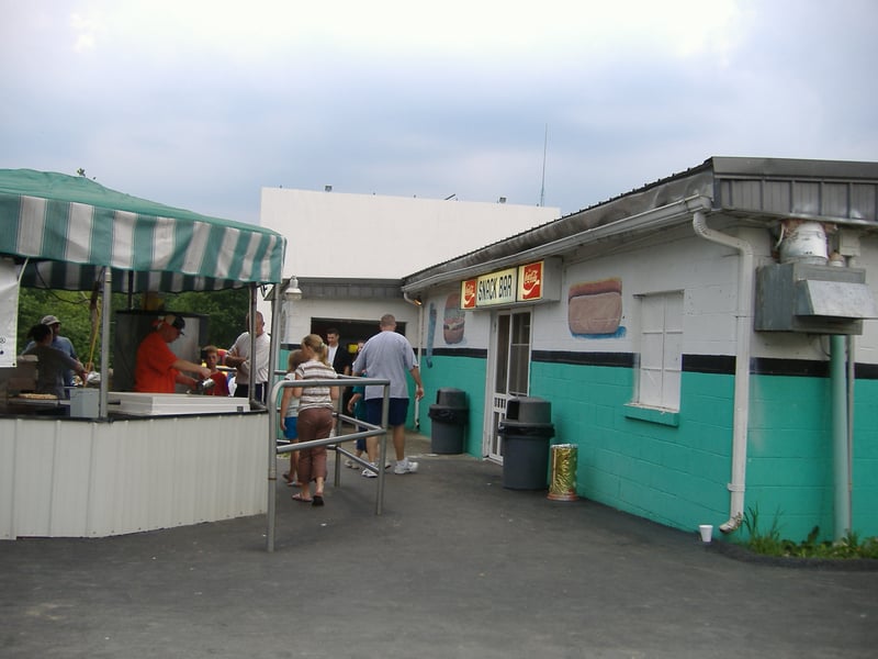 Snack bar and pizza tent