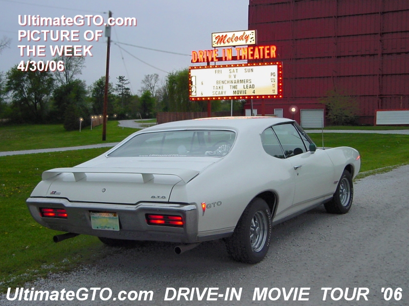 I'm attempting to visit all the open drive-ins in the state of Indiana in the summer of 2006.  This is stop #2 of 22. What a beautiful place!