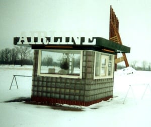 Airline DI ticket booth