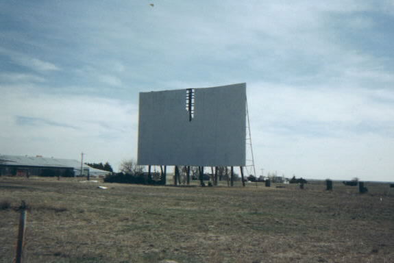 screen: courtesy of Movie House History - The Classic Theaters of Kansas.