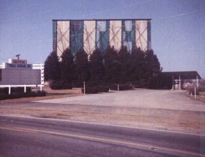 screen tower and marquee; this was shortly after the theatre added a second screen, circa 1991.