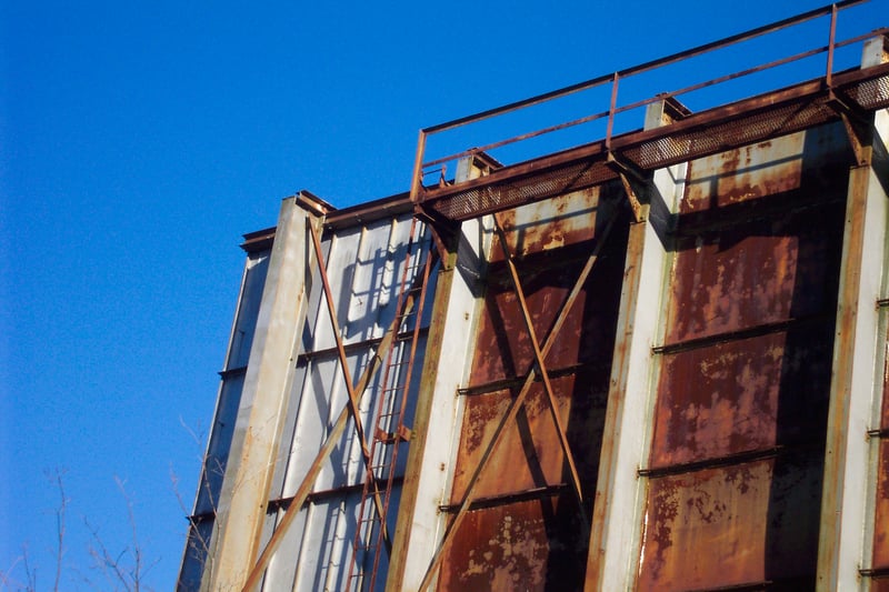 rear section of screen showing catwalk