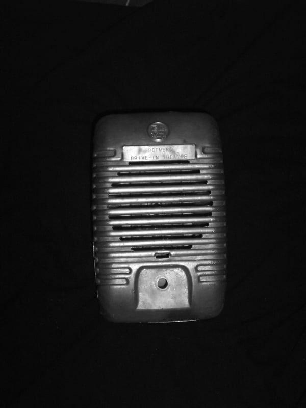 Very Rare Edgemere Drive-In Speaker
I Beleive there are not many around like this unless someone's taken them home when they broke there car window out the Acutal date of this is 1967 Projected Sound Co.