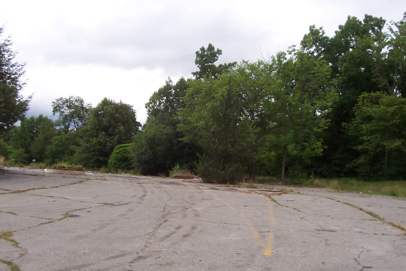 Edgemere entrance ticket booths are no more
Good Bye old friend