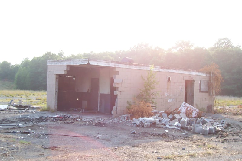 Old Buldings as seen gone in these pics previously Posted. Please refer to pics of what it use to look like now Gone Forever.
A very Sad day in History
1954 Opened Destroyed in june -July 2007 RIP Edgemere Drive-IN