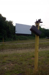 Screen 1 with old speaker pole.