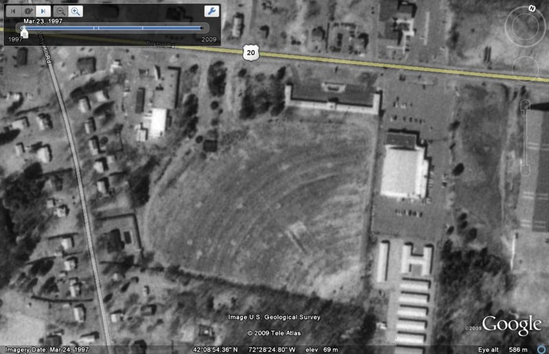 Parkway Drive-In circa 1997 on U.S. Geological Survey map.
