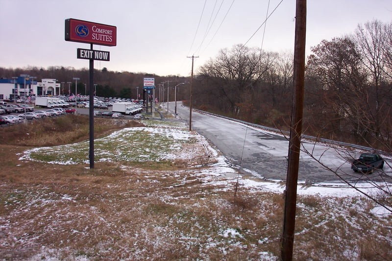 Former entrance road