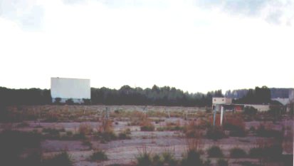 The "SEE" Screen at the Seekonk Twin held over 800 cars. This scene is from the back of the theater - including the snack bar.