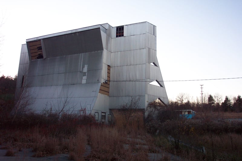 screen tower from exit road