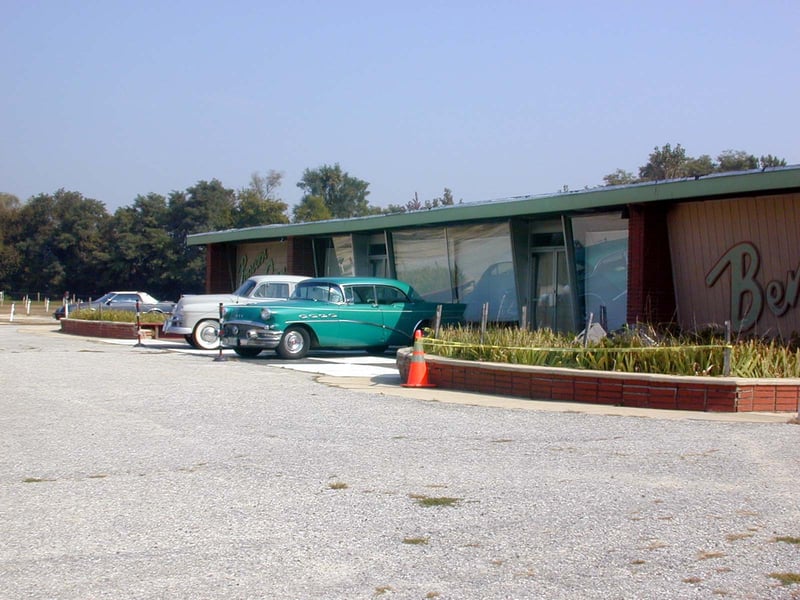 concessions/projection building