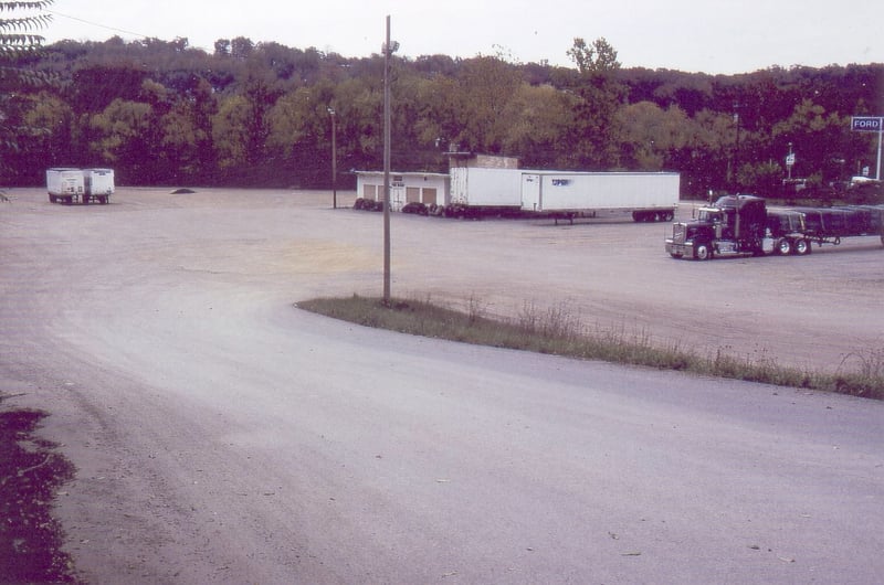 The Drive-In was located in a pit which was to be reached by driving down a ramp