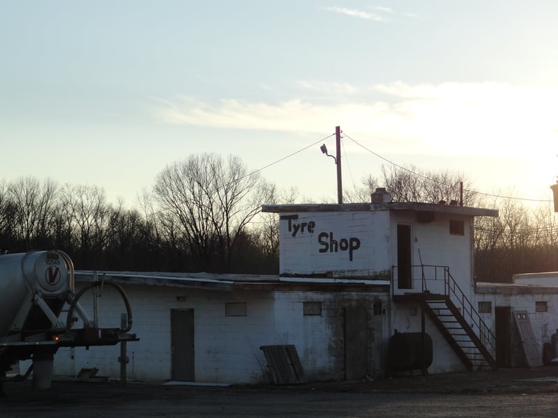 Former projectionsnack bar building-now a tire repair business