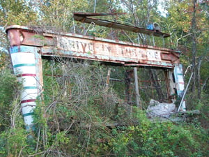 Entrance sign