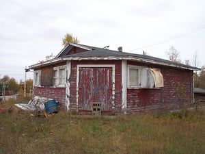 side view of snack bar