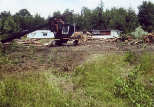 Projection/concession building in front of
trees