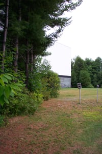 Side view of screen.