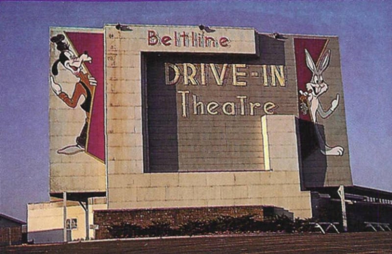 Screen tower with mural from the book Ticket to Paradise by John Margolies & Emily Gwathmey.