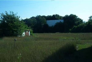 M-60 screen and snack bar