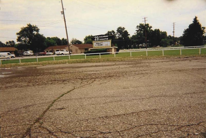 This is the marquee. Speed 2 and Volcano were playing. We were there about the time Gary Flinn was taking pictures.
