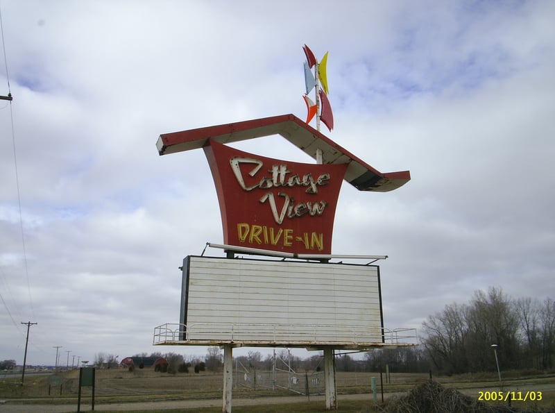 Marquee of Cottage View Drive-In