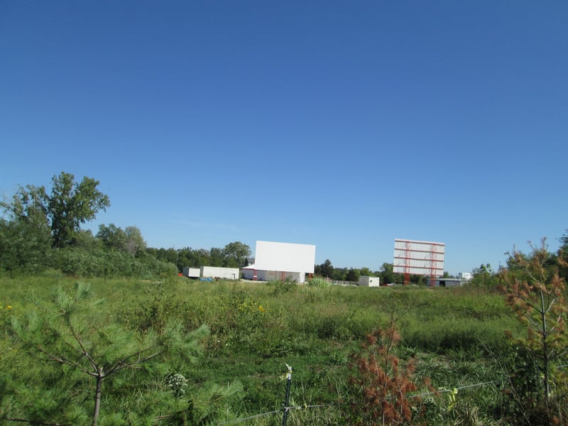 Picture of North Screen about 10yards to the right is the South Screen. Article in St Joseph newspaper states the screen and equipment were bought from the former owners of the Horseshoe Lake Drive-In that was opened from 2003-2008 and who are also the ma