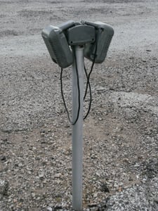 Speaker pole