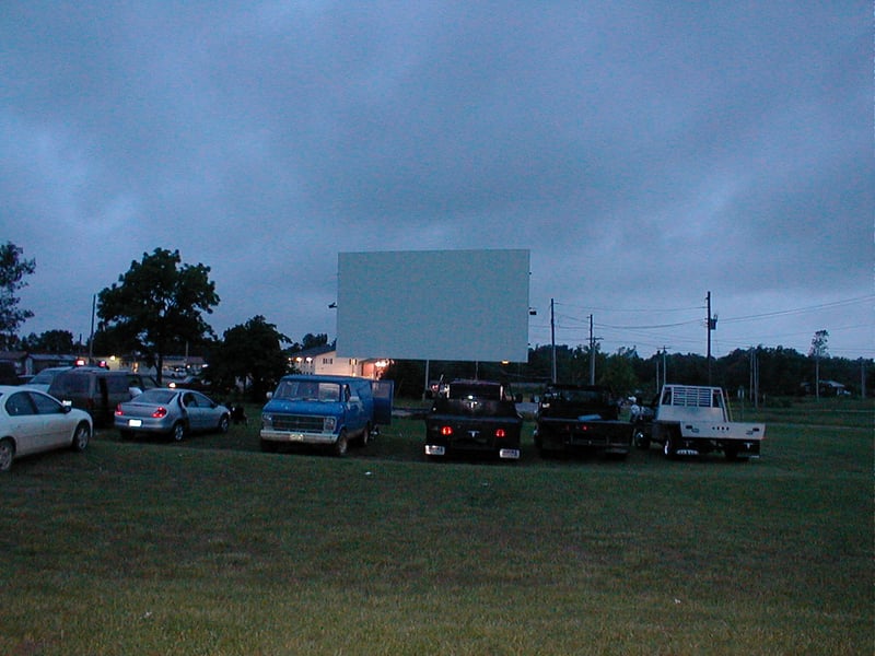 One of several pictures of Owen Drive-in in Seymour, MO. Nice little DI, Nice Folks!