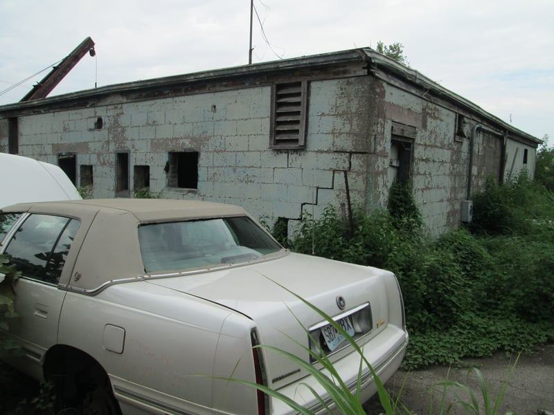 This SE side of concesson, bathroom and projector room