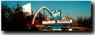 wintertime pic of marquee + screen (from americandrivein.com)