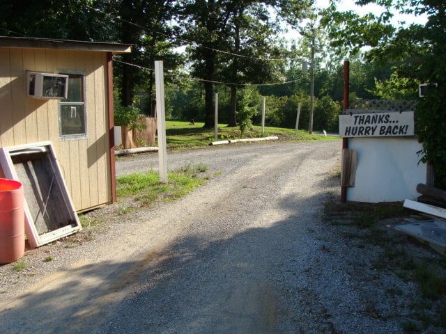 Exit of the Guntown D-I in Guntown, MS.