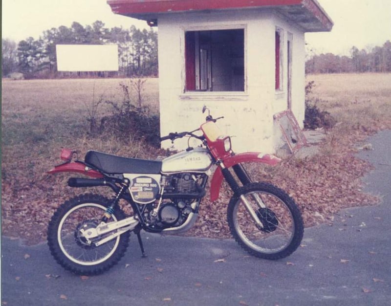This is a picture I took around 1988,a few yeara after it closed. I was riding my bike and thought it would make a good picture. During the 70s and up till it closed, we use to go there a lot.