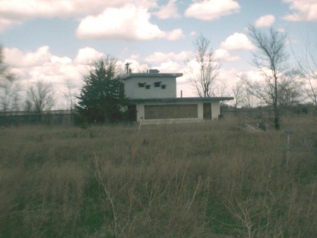 Projector building at Skyway Drive In - Schuyler, NE  Status - closed