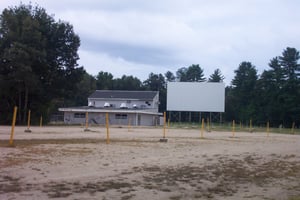 snack bar and screen 1