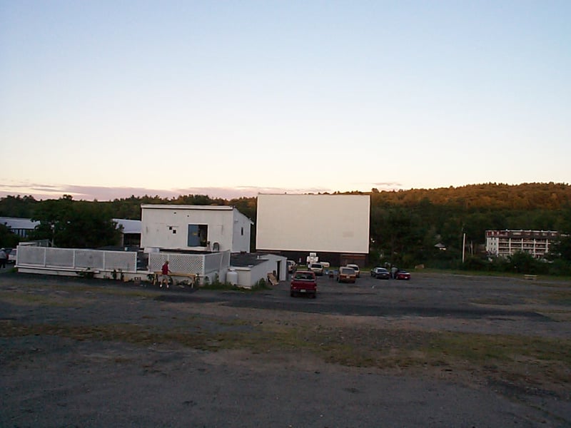 snack bar and main screen