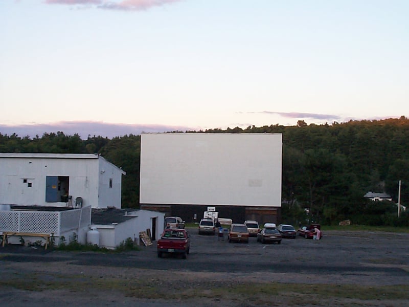 snack bar and screen one