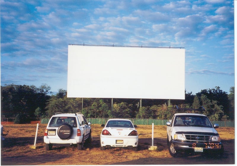 DELSEA DRIVE IN (CLEAN,LARGE SCREEN)