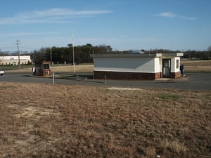 Ticket booth now used by the US Postal Service as a remote mail box location (boxes inside). Small guard shack to the left appears too modern to be from the original drive-in.