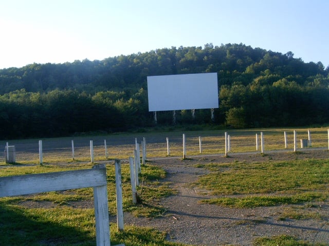 This is the screen from the Super 130. It is now at the Port drive-in, in PA.