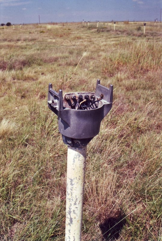 Field and speaker pole