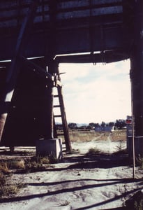 Projection/concession building can be seen
thru large opening in screen tower